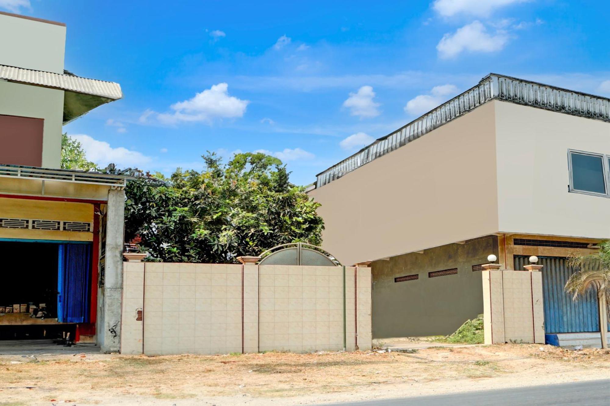 Oyo Life 93083 Nova Jaya 3 Homestay Syariah Lamongan Εξωτερικό φωτογραφία